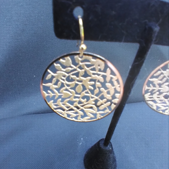 Boho Gold tone Fall Leaves Earrings Splendid 🍁🍁 - Picture 4 of 10